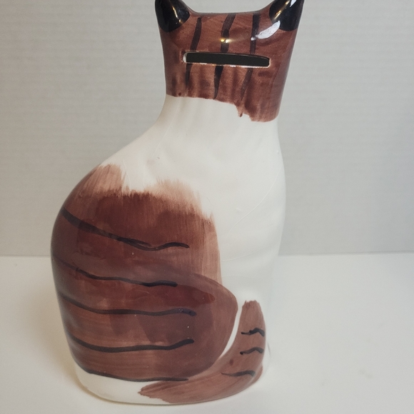 Vintage Hand Painted Ceramic Tabby Cat Bank - Picture 3 of 14